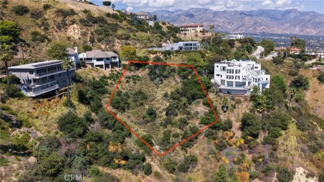 1570 Glen Oaks, Pasadena, CA 91005