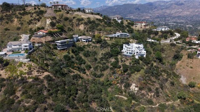 1570 Glen Oaks, Pasadena, CA 91005