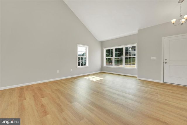 231 PILGRIM DR, Lancaster, PA 17603