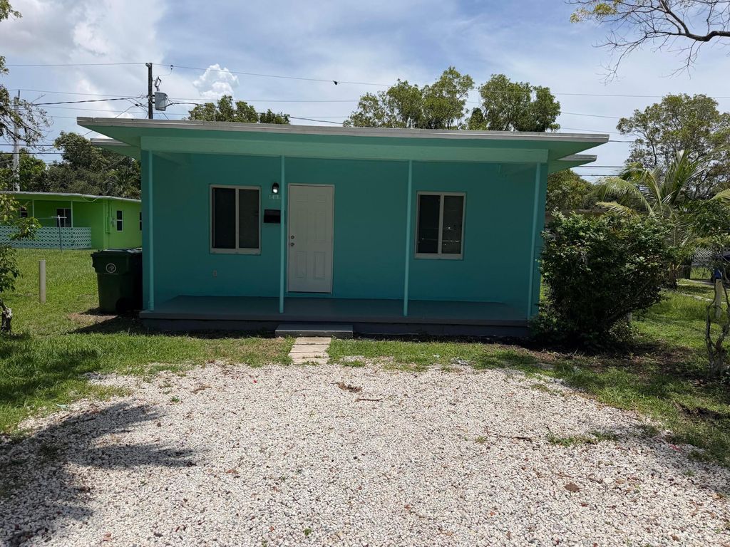 1436 NW 3rd Court 1, Fort Lauderdale, FL 33311