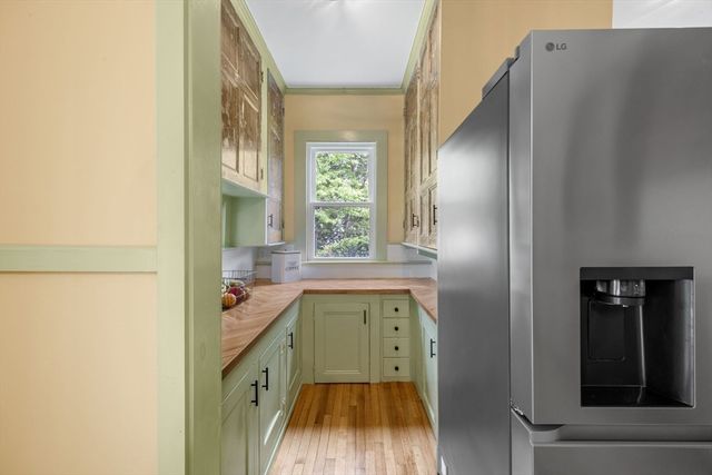 48 Union St, Rockland, MA 02370