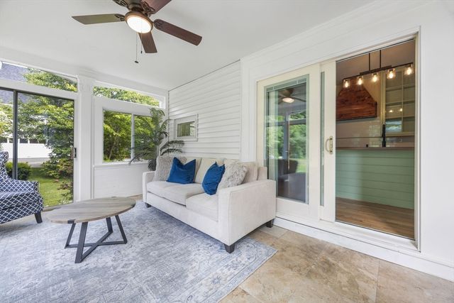 48 Union St, Rockland, MA 02370