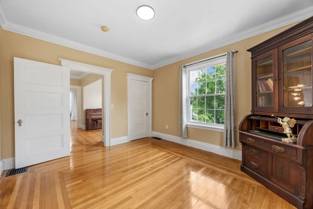 48 Union St, Rockland, MA 02370
