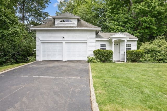 48 Union St, Rockland, MA 02370