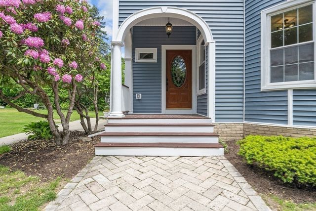 48 Union St, Rockland, MA 02370