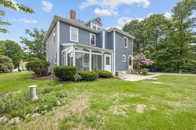 48 Union St, Rockland, MA 02370
