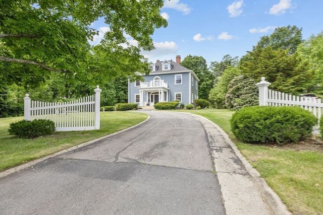 48 Union St, Rockland, MA 02370