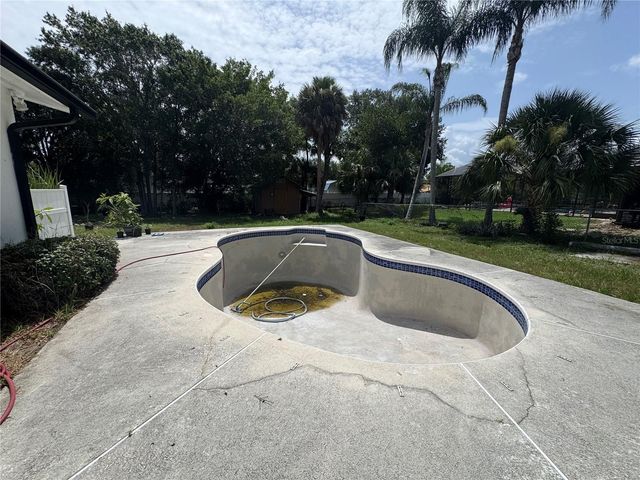 907 S FLORIDA AVENUE, Tarpon Springs, FL 34689