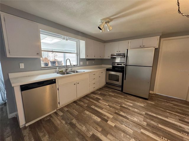 907 S FLORIDA AVENUE, Tarpon Springs, FL 34689