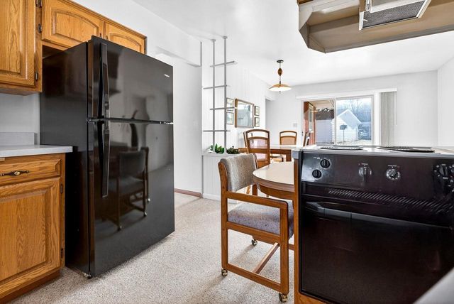 200 PRAIRIE COURT, Fond Du Lac, WI 54935