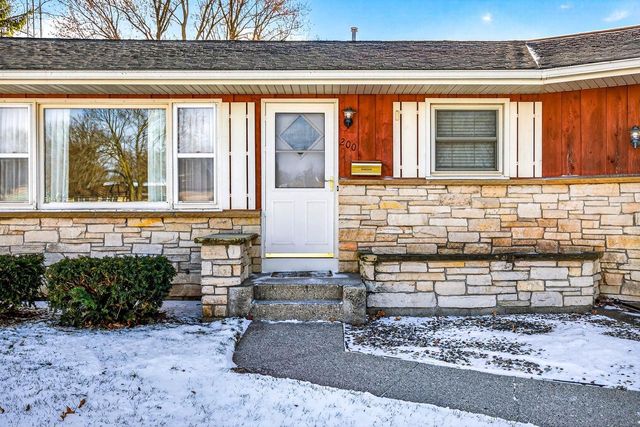 200 PRAIRIE COURT, Fond Du Lac, WI 54935