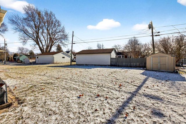 200 PRAIRIE COURT, Fond Du Lac, WI 54935