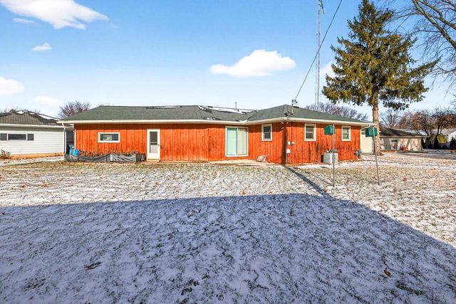 200 PRAIRIE COURT, Fond Du Lac, WI 54935