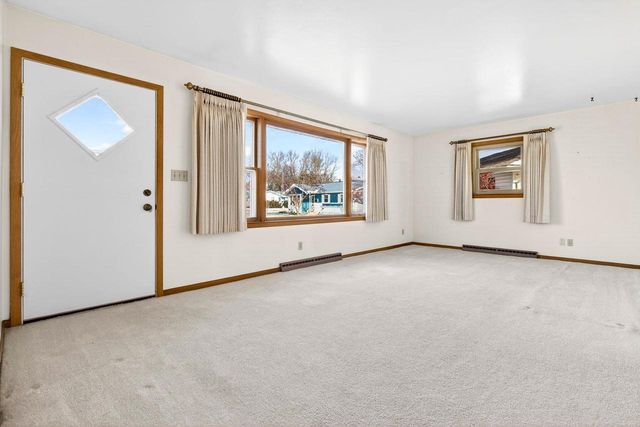 200 PRAIRIE COURT, Fond Du Lac, WI 54935