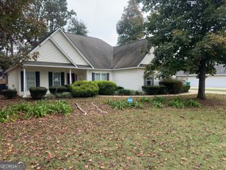 101 Crystal Ridge Circle, Byron, GA 31008