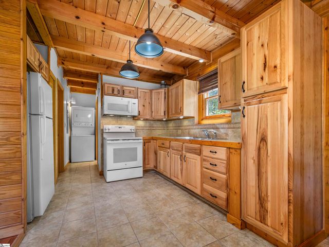 125 Pine Ridge Drive, Bostic, SC 28018