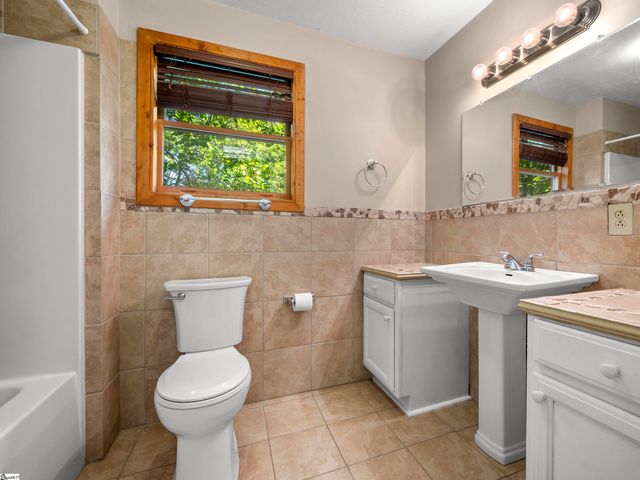 125 Pine Ridge Drive, Bostic, SC 28018