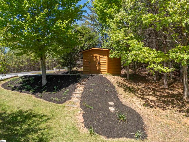 125 Pine Ridge Drive, Bostic, SC 28018
