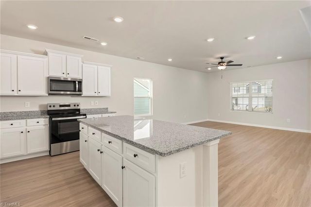 120 Macintosh Drive, King, NC 27021