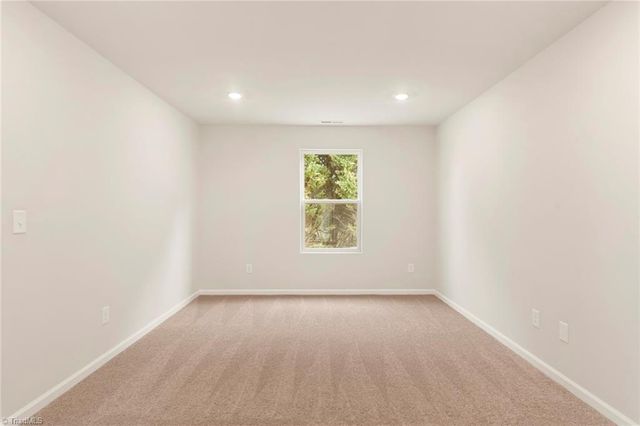 120 Macintosh Drive, King, NC 27021
