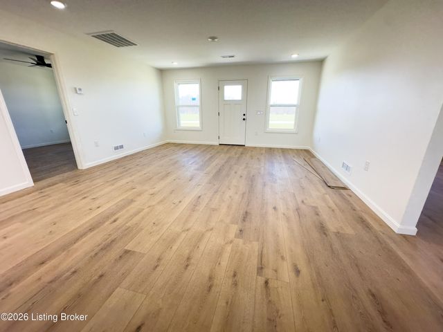 145 Blane Dr, Clarkson, KY 42726