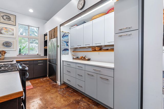 320 Ravenswood Dr, St Augustine, FL 32084