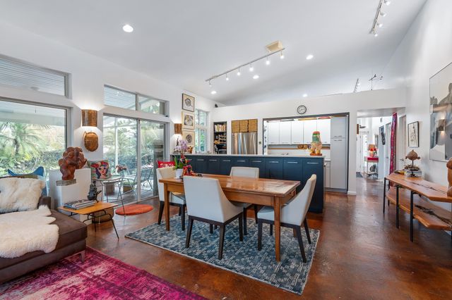 320 Ravenswood Dr, St Augustine, FL 32084