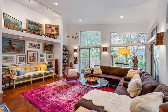 320 Ravenswood Dr, St Augustine, FL 32084