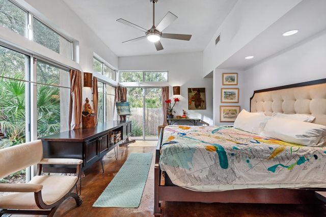 320 Ravenswood Dr, St Augustine, FL 32084