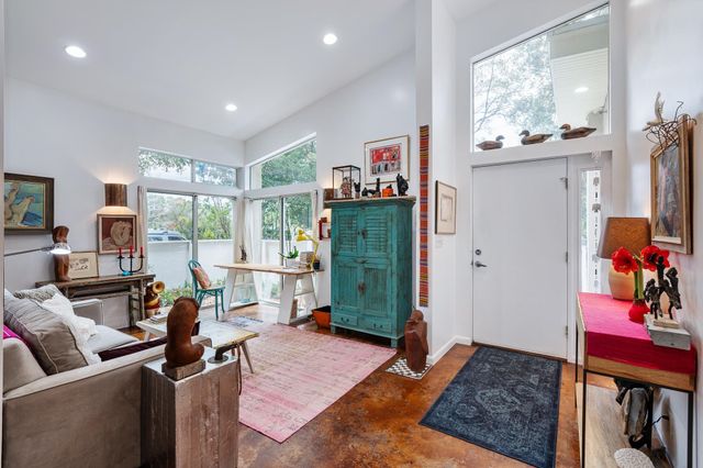 320 Ravenswood Dr, St Augustine, FL 32084