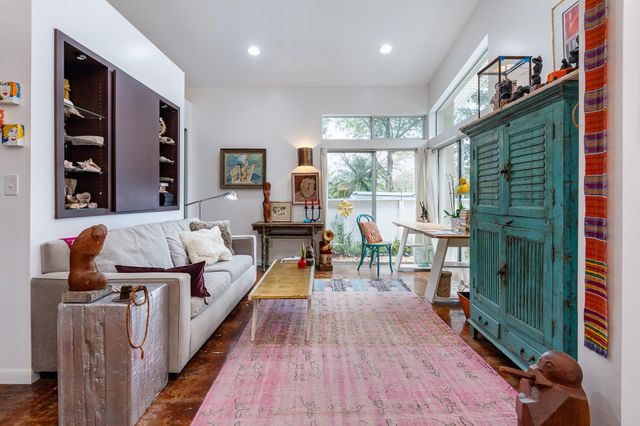 320 Ravenswood Dr, St Augustine, FL 32084