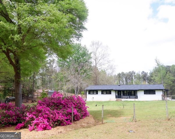 1965 Bethlehem Church Road, Grantville, GA 30220