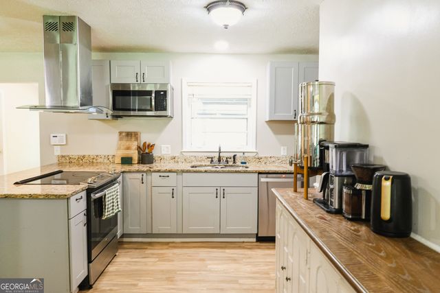 1965 Bethlehem Church Road, Grantville, GA 30220