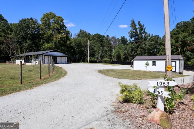 1965 Bethlehem Church Road, Grantville, GA 30220