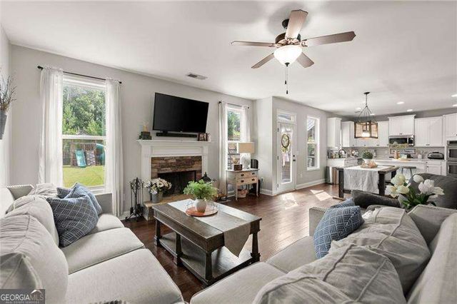 96 Alder Landing S, Dallas, GA 30132