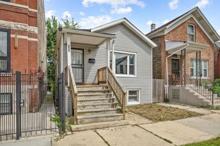3450 W Walnut Street, Chicago, IL 60624