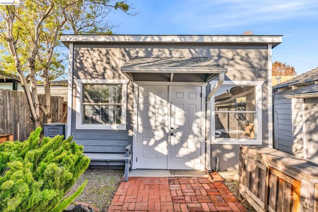 4215 Nevin Ave, Richmond, CA 94805