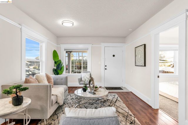 4215 Nevin Ave, Richmond, CA 94805