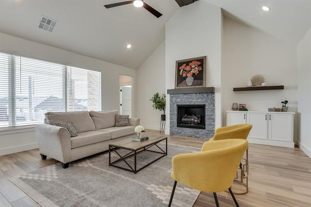 11624 NW 102nd Street, Yukon, OK 73099