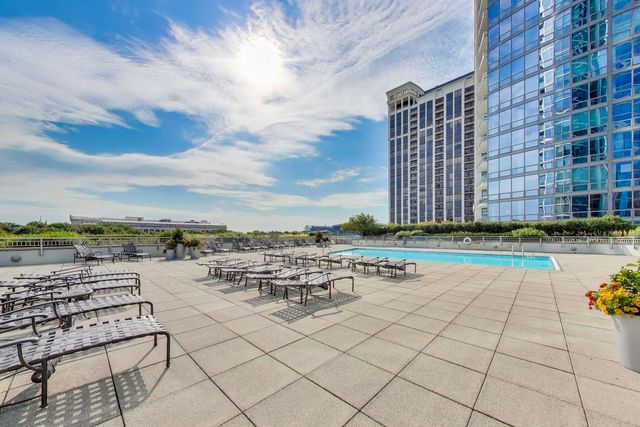 1211 S Prairie Avenue 1203, Chicago, IL 60605