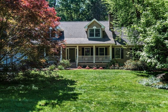 18 Fort Hill Rd, Williamsburg, MA 01039