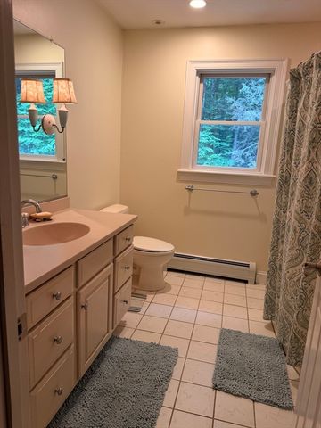 18 Fort Hill Rd, Williamsburg, MA 01039