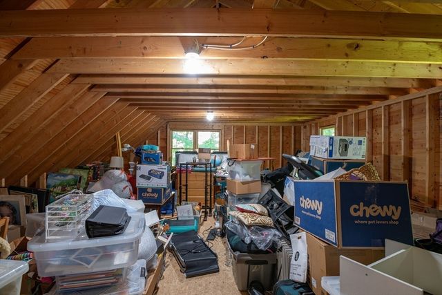 18 Fort Hill Rd, Williamsburg, MA 01039