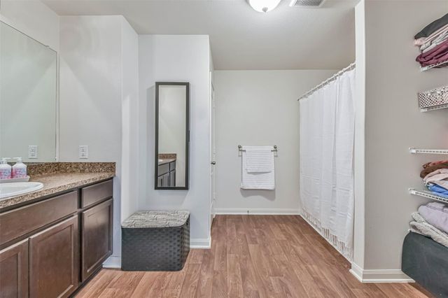 2050 Wilde Elm Drive, Houston, TX 77090