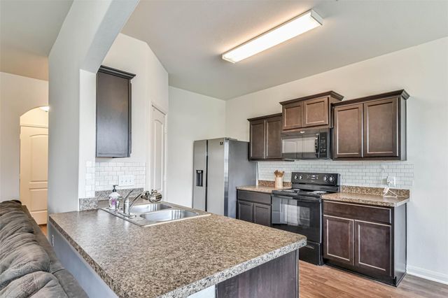 2050 Wilde Elm Drive, Houston, TX 77090