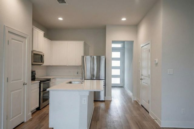 17301 Emperador DR 29, Round Rock, TX 78664