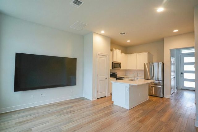17301 Emperador DR 29, Round Rock, TX 78664