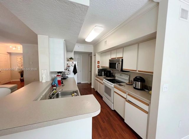 151 SW 117th Ave 9207, Pembroke Pines, FL 33025
