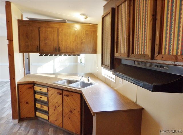 7990 E Emerald Lane, Floral City, FL 34436