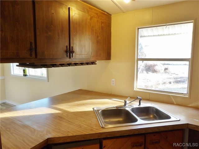 7990 E Emerald Lane, Floral City, FL 34436